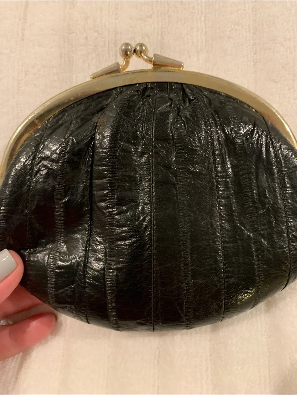 Vintage Lee Sands Black Eel Skin Kiss-Lock Coin Purse 1970-1980 Korea​​